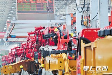 它能在一定曲率半91香蕉在线视频径范围内绕开障碍物